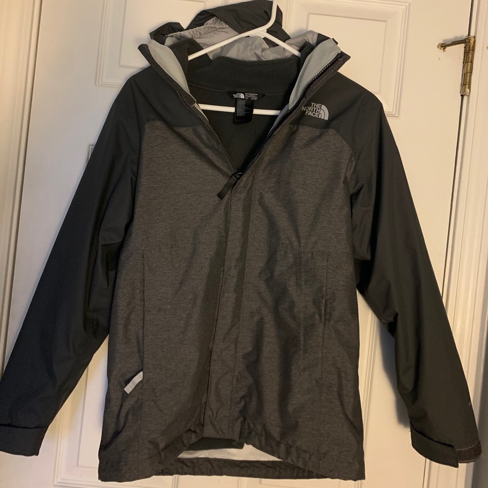 Boys North Face Youth Triclimate L(14-16)